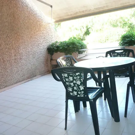 I Lecci Apartment *
